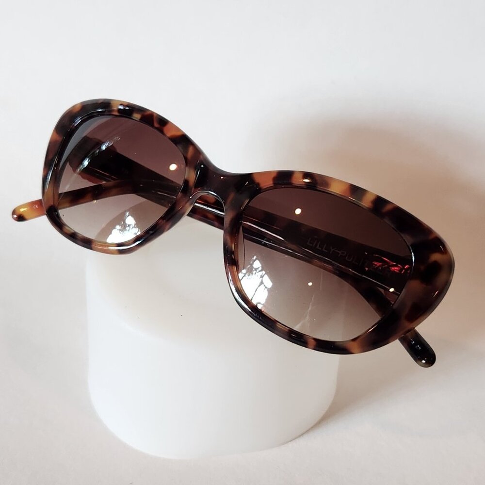 Lilly Pulitzer Sunglasses Tortoise Rosette